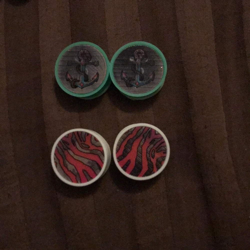 Plugs